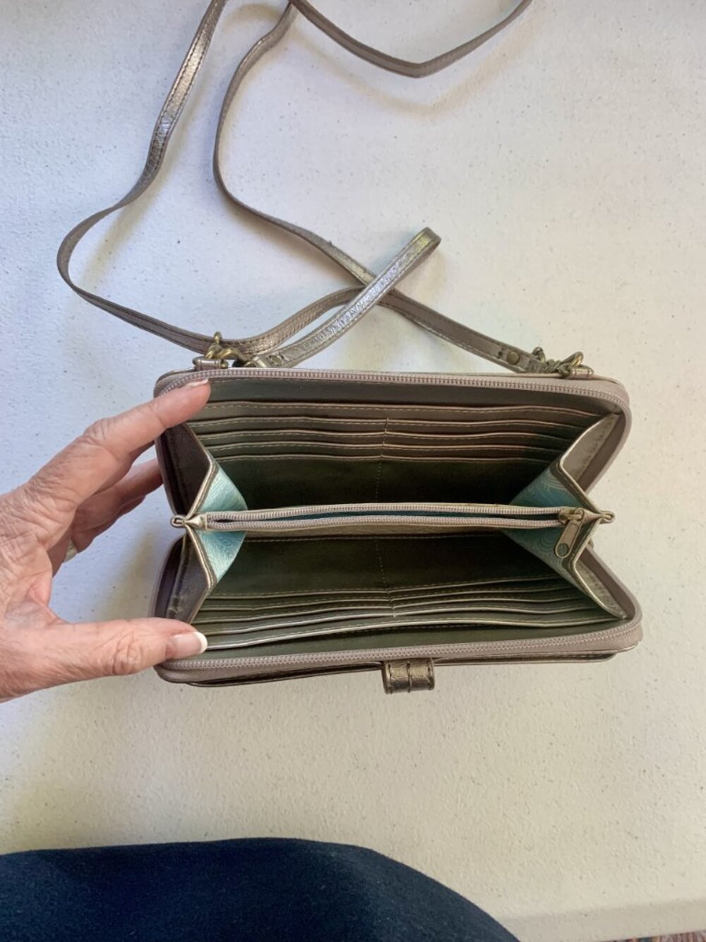 THE SAK 3-in-1 Phone Wallet Bronze - Picture 6 of 12
